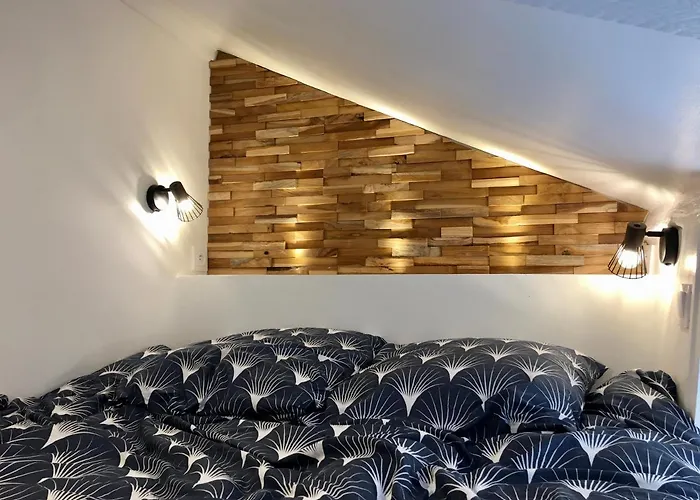 Διαμέρισμα La Urbaine Et Son Jardin *